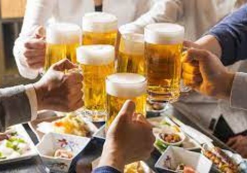 Uống rượu bia nhiều gây hư khớp